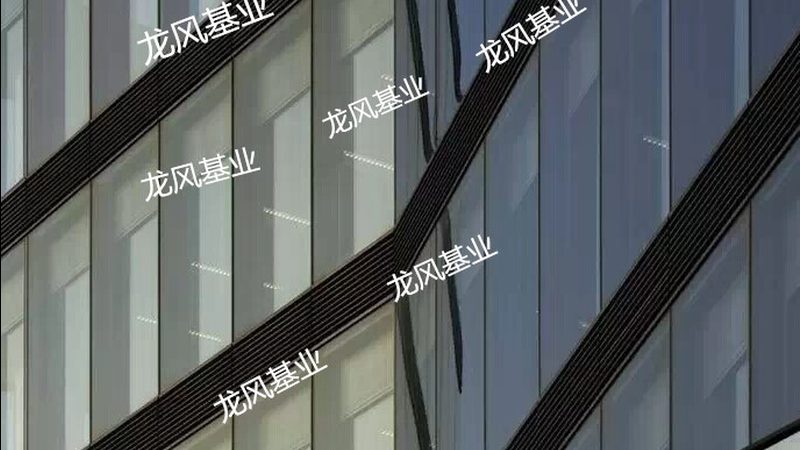 全玻幕墙与半隐框幕墙：解析其特点与选择要点